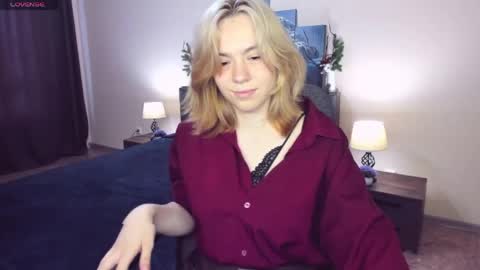RemiPeach online show from 05-16-26, 01:54