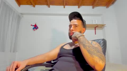 Rmy Steen online show from 10-31-25, 02:34