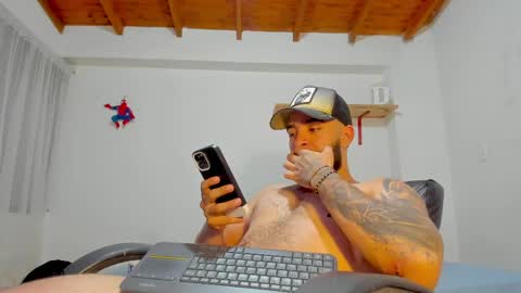 Snapshot of remy_sten chatting on 05-01-26, 11:20 Rmy Steen online show from 05-01-26, 11:20