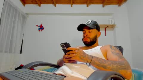 Snapshot of remy_sten chatting on 05-13-26, 02:31 Rmy Steen online show from 05-13-26, 02:31