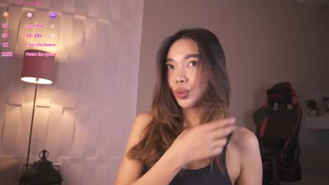 Ren online show from 12-20-25, 03:35