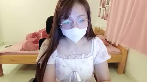 rena8386 online show from 03-10-26, 12:43