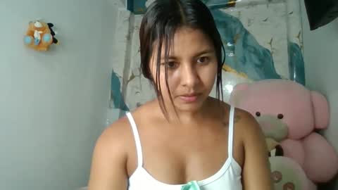 Snapshot of renata940434 chatting on 03-16-26, 05:44 renata online show from 03-16-26, 05:44
