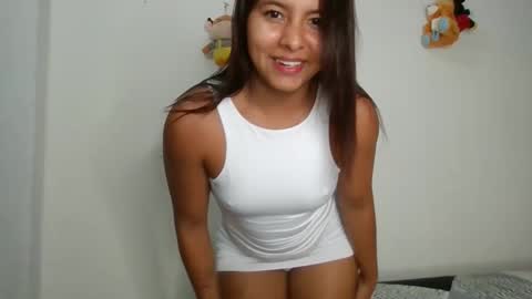 Snapshot of renata940434 chatting on 03-21-26, 11:52 renata online show from 03-21-26, 11:52