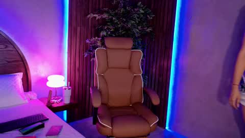 Renata online show from 09-19-25, 10:05