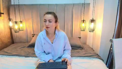 Snapshot of renata_fitnes chatting on 06-02-26, 12:18 renata_fitnes online show from 06-02-26, 12:18