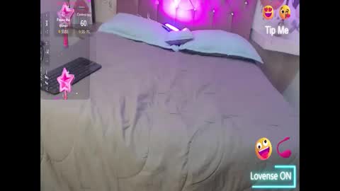 Snapshot of renata_valentina chatting on 05-04-26, 11:17 RENATA VALENTINA online show from 05-04-26, 11:17