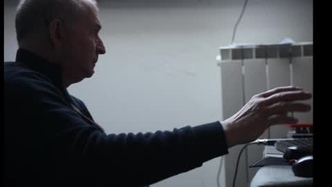 Snapshot of renefr chatting on 03-05-25, 11:17 renefr online show from 03-05-25, 11:17