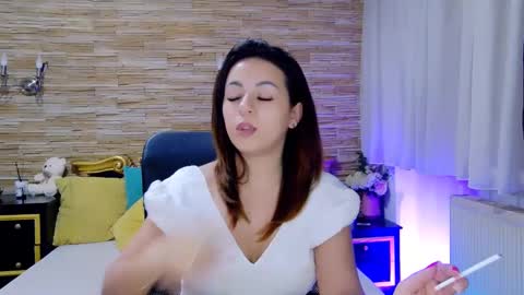 renesmesweet online show from 02-17-25, 12:05