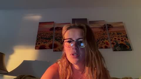 renimoonxo online show from 07-10-26, 10:40