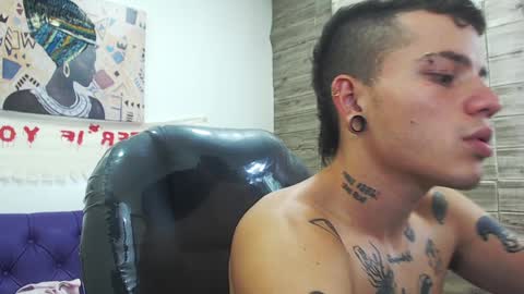 Snapshot of rennesanti chatting on 12-04-24, 07:50 R E N E online show from 12-04-24, 07:50