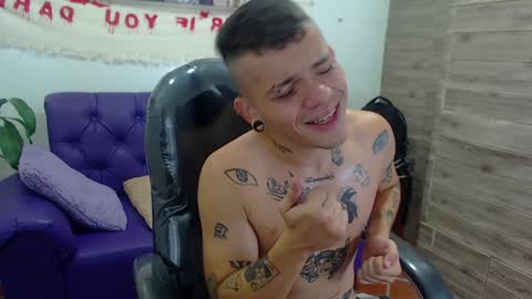 Snapshot of rennesanti chatting on 12-06-24, 04:14 R E N E online show from 12-06-24, 04:14