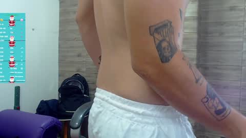 Snapshot of rennesanti chatting on 12-19-24, 04:23 R E N E online show from 12-19-24, 04:23