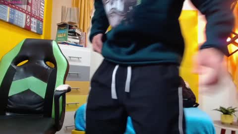 Snapshot of rennesanti chatting on 01-10-25, 04:54 R E N E online show from 01-10-25, 04:54