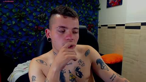 Snapshot of rennesanti chatting on 01-14-25, 07:59 R E N E online show from 01-14-25, 07:59