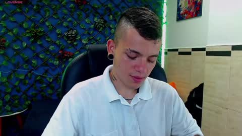 Snapshot of rennesanti chatting on 01-16-25, 04:07 R E N E online show from 01-16-25, 04:07