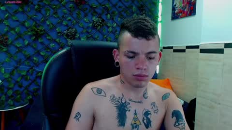 Snapshot of rennesanti chatting on 01-16-25, 07:17 R E N E online show from 01-16-25, 07:17