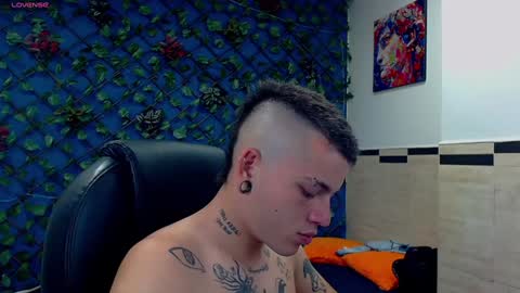 Snapshot of rennesanti chatting on 01-18-25, 03:53 R E N E online show from 01-18-25, 03:53