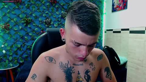 Snapshot of rennesanti chatting on 02-07-25, 04:16 R E N E online show from 02-07-25, 04:16