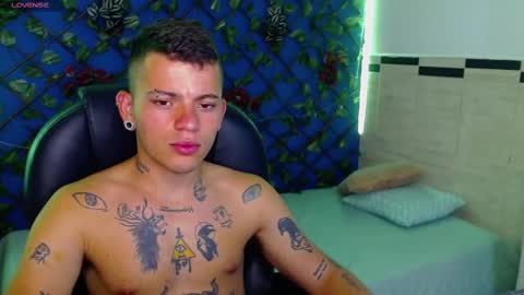 Snapshot of rennesanti chatting on 02-14-25, 05:19 R E N E online show from 02-14-25, 05:19