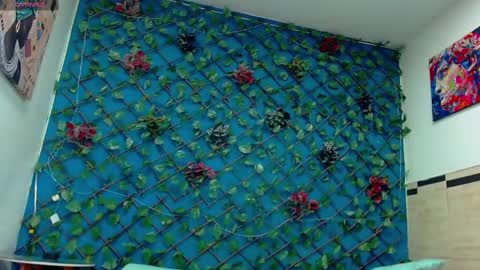 Snapshot of rennesanti chatting on 02-20-25, 08:06 R E N E online show from 02-20-25, 08:06