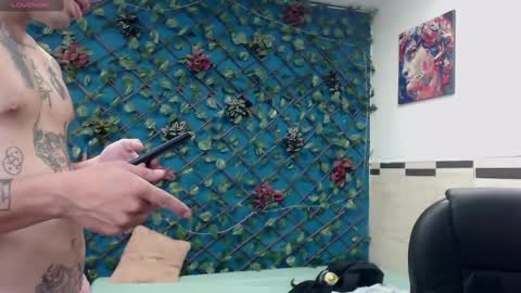 Snapshot of rennesanti chatting on 02-25-25, 10:58 R E N E online show from 02-25-25, 10:58