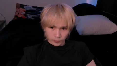 Snapshot of rennuts chatting on 02-25-26, 02:59 rennuts online show from 02-25-26, 02:59