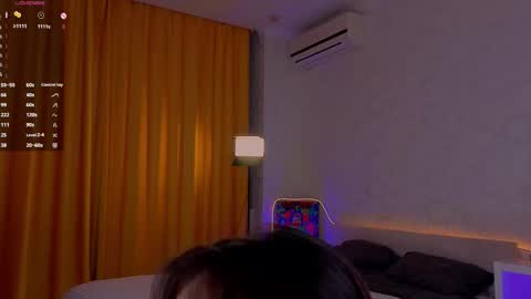 Snapshot of renochka chatting on 01-11-26, 05:45 renochka online show from 01-11-26, 05:45