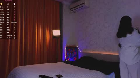 Snapshot of renochka chatting on 01-16-26, 05:44 renochka online show from 01-16-26, 05:44