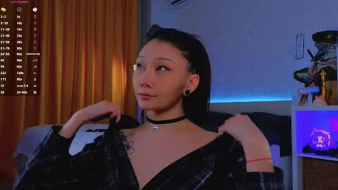 Snapshot of renochka chatting on 03-11-26, 04:02 renochka online show from 03-11-26, 04:02