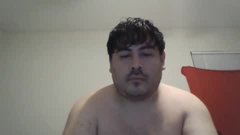 Snapshot of renz187 chatting on 12-04-25, 01:48 Renz online show from 12-04-25, 01:48