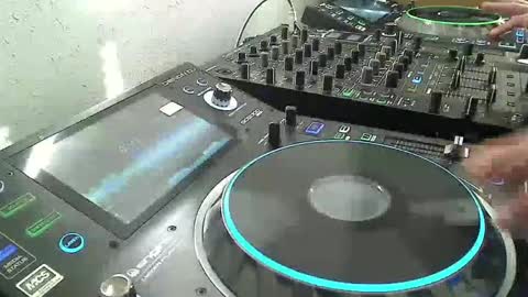 Snapshot of reticuli chatting on 12-21-24, 08:10 GearPorn online show from 12-21-24, 08:10