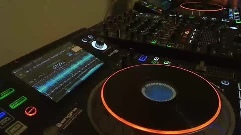 Snapshot of reticuli chatting on 01-26-25, 02:35 GearPorn online show from 01-26-25, 02:35