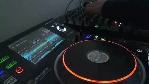 Snapshot of reticuli chatting on 02-16-25, 04:42 GearPorn online show from 02-16-25, 04:42