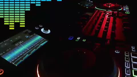 Snapshot of reticuli chatting on 11-13-25, 03:27 GearPorn online show from 11-13-25, 03:27