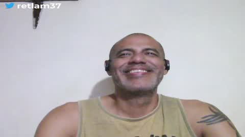 Snapshot of retlam37 chatting on 04-22-26, 04:15 Walter online show from 04-22-26, 04:15
