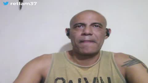 Snapshot of retlam37 chatting on 04-24-26, 05:10 Walter online show from 04-24-26, 05:10