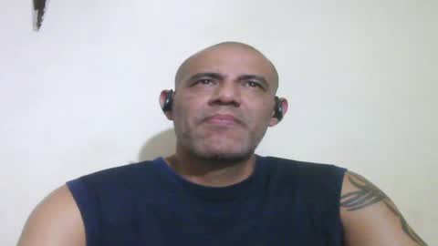 Snapshot of retlam37 chatting on 04-27-26, 03:48 Walter online show from 04-27-26, 03:48