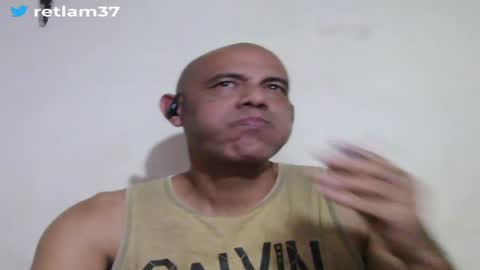 Snapshot of retlam37 chatting on 05-01-26, 03:11 Walter online show from 05-01-26, 03:11
