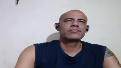 Snapshot of retlam37 chatting on 05-09-26, 04:50 Walter online show from 05-09-26, 04:50
