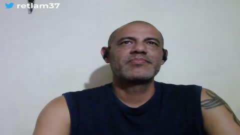 Snapshot of retlam37 chatting on 05-20-26, 04:07 Walter online show from 05-20-26, 04:07