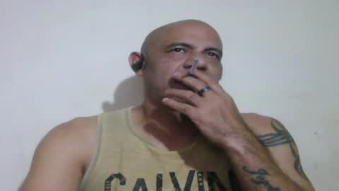 Snapshot of retlam37 chatting on 06-05-26, 06:52 Walter online show from 06-05-26, 06:52