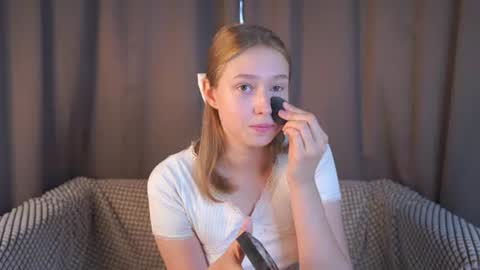 Snapshot of revamcallister chatting on 07-16-26, 04:29 revamcallister online show from 07-16-26, 04:29