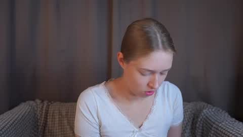 Snapshot of revamcallister chatting on 07-20-26, 04:27 revamcallister online show from 07-20-26, 04:27