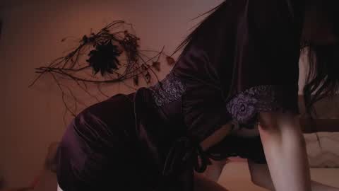 Snapshot of revealyourdarkdesires chatting on 09-29-25, 08:46 revealyourdarkdesires online show from 09-29-25, 08:46