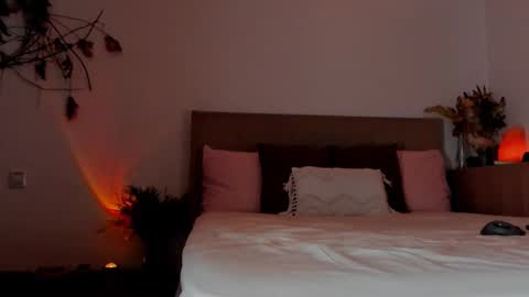 revealyourdarkdesires online show from 03-05-26, 10:39