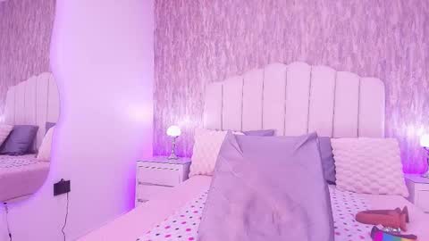 Snapshot of reven_lilith chatting on 02-11-26, 03:11 REVEN online show from 02-11-26, 03:11