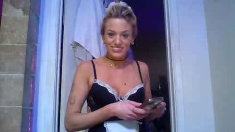 reversecowgirl713 online show from 05-01-26, 03:27