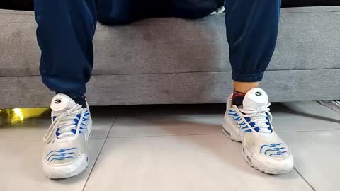 reymasterhot online show from 12-15-25, 04:44