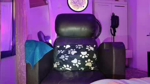 ReyKen online show from 04-18-26, 05:00